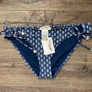 Jessica Simpson Women’s printed side tie swim bottom